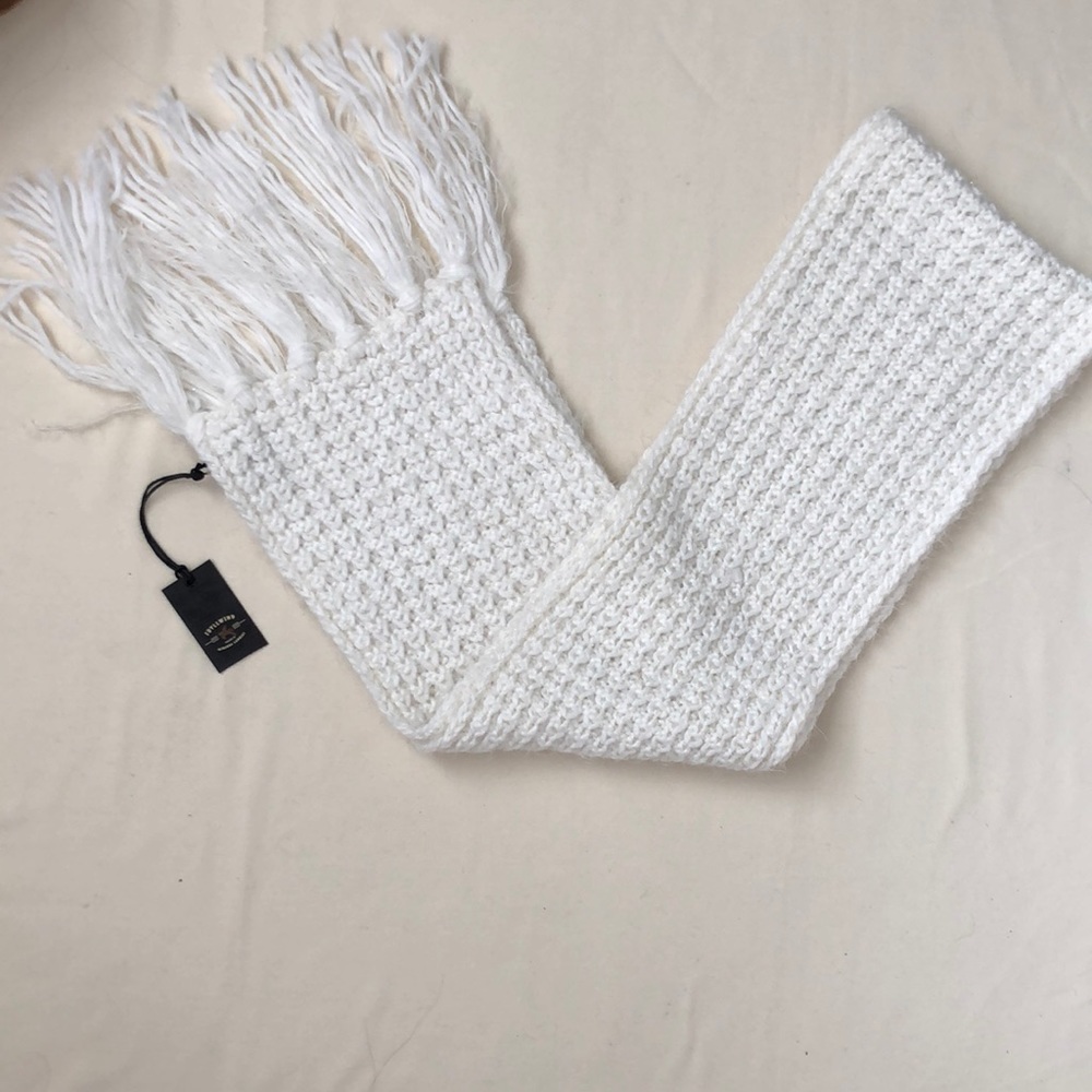 Idyllwind knit scarf